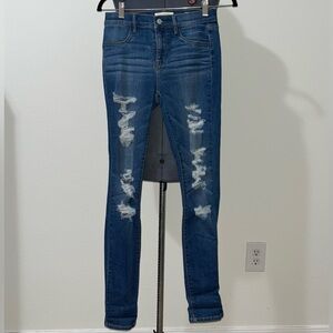 Distressed Jeggings